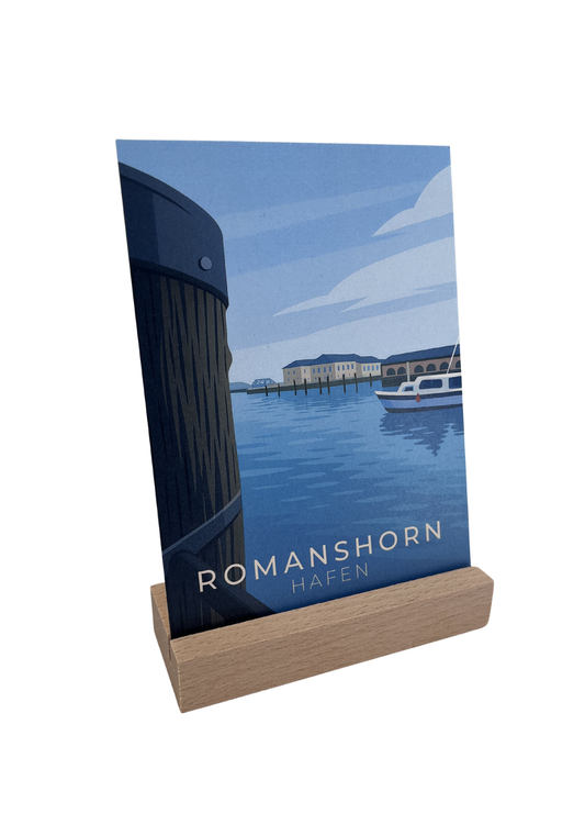 Minimalistisches Bodensee Postkarten Deko Set aus Romanshorn mit Holzständer – stilvolle Karten als moderne Wohnraumdekoration im ruhigen Design